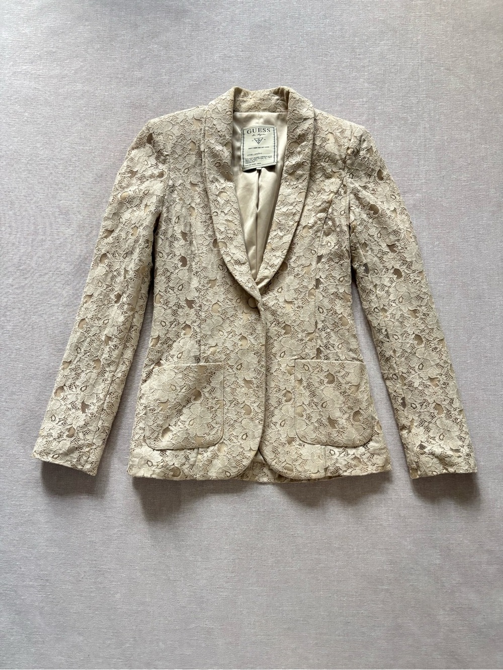 Guess cream floral lace structured blazer jacket with shoulder pads in size Smal